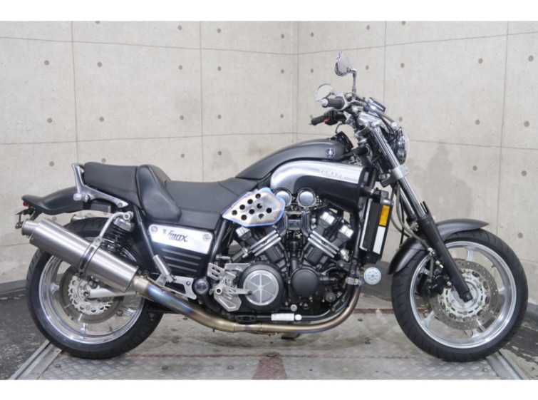 Мотоцикл Yamaha V-MAX1200 з пробігом 4185 km