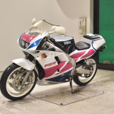 Мотоцикл Yamaha FZR250R з пробігом 7394 km