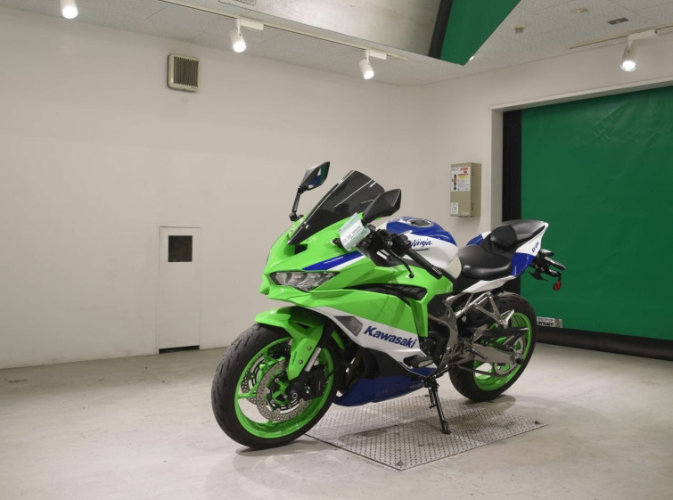 Мотоцикл Kawasaki ZX-4RR з пробігом 16621 km