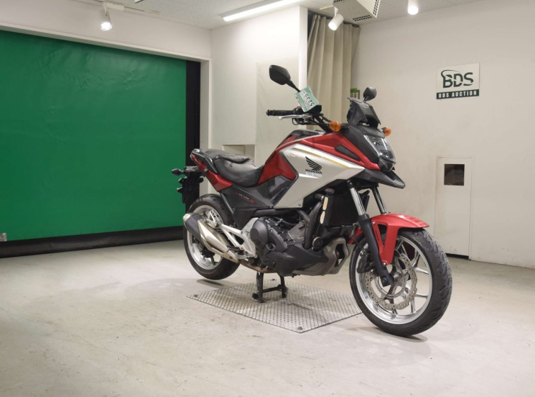 Мотоцикл Honda NC750XDLD з пробігом 75404 km