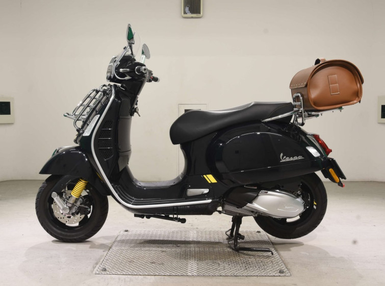 Мотоцикл Vespa GTS300 SUPER з пробігом 1697 km