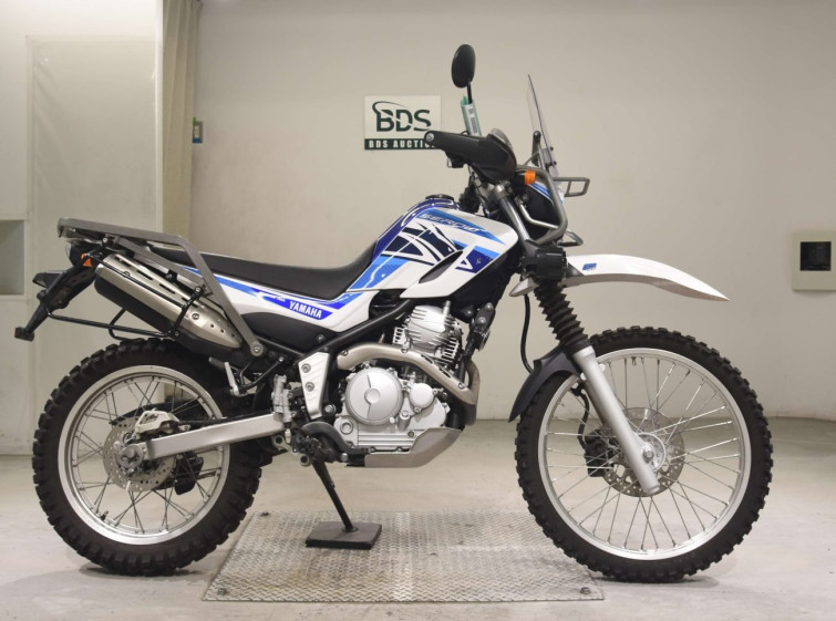 Мотоцикл Yamaha SEROW XT250 с пробегом 16806 km