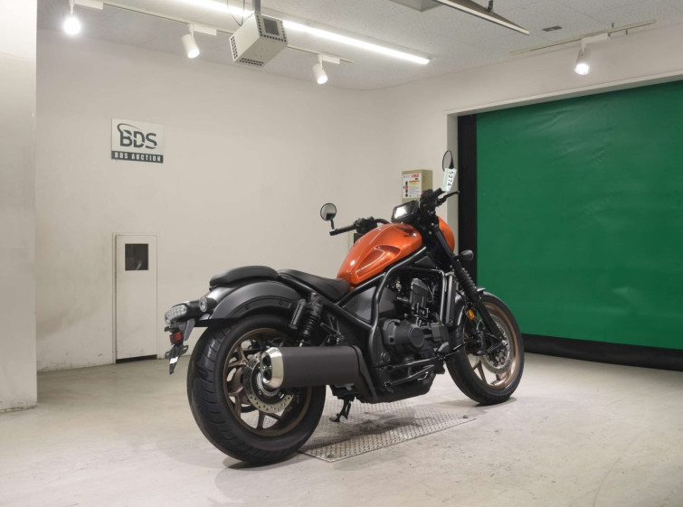 Мотоцикл Honda REBEL CMX1100 з пробігом 132 km