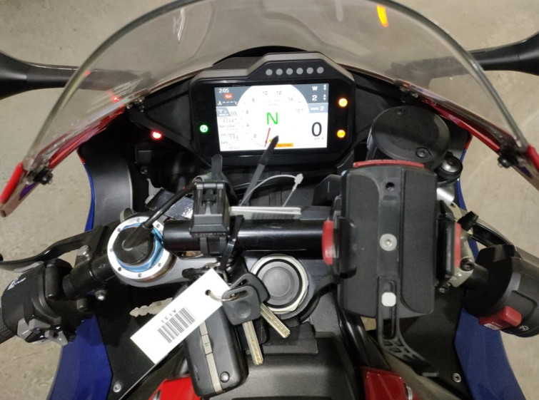 Мотоцикл Honda CBR1000RR з пробігом 40486 km