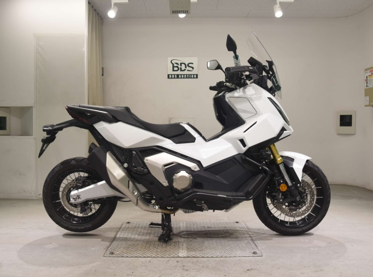 Мотоцикл Honda X-ADV750-2 з пробігом 1181 km