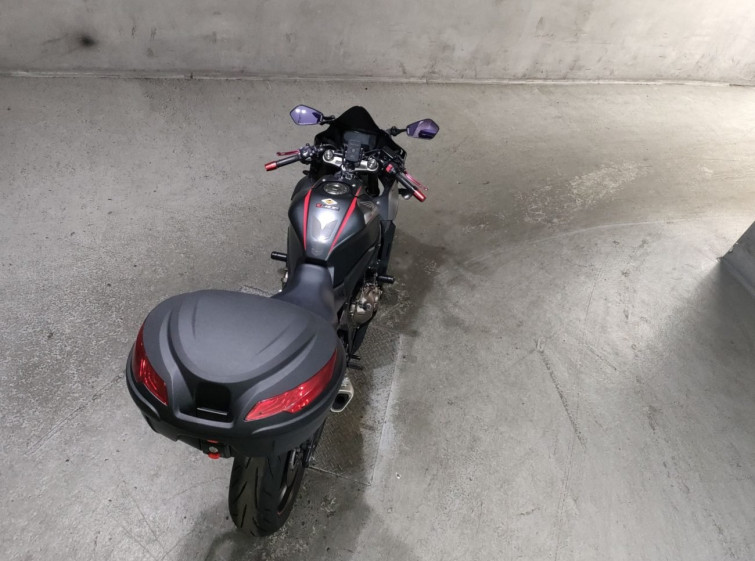 Мотоцикл Honda CBR650R с пробегом 9690 km