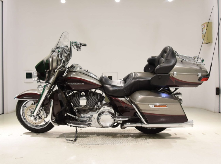 Мотоцикл HD ELECTRA GLIDE FLHTKSE1800 з пробігом 30917 km