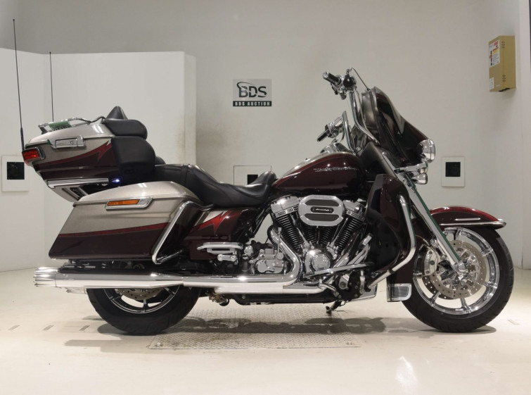 Мотоцикл HD ELECTRA GLIDE FLHTKSE1800 з пробігом 30917 km