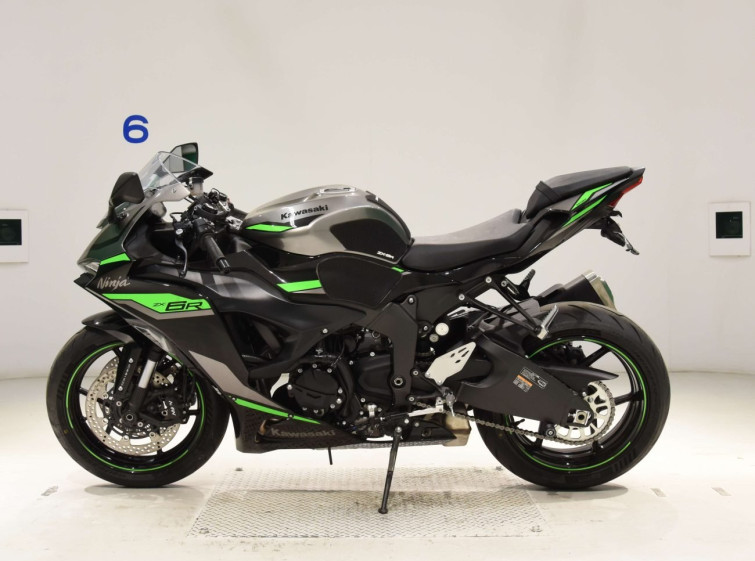 Мотоцикл Kawasaki ZX-6RA з пробігом 2735 km