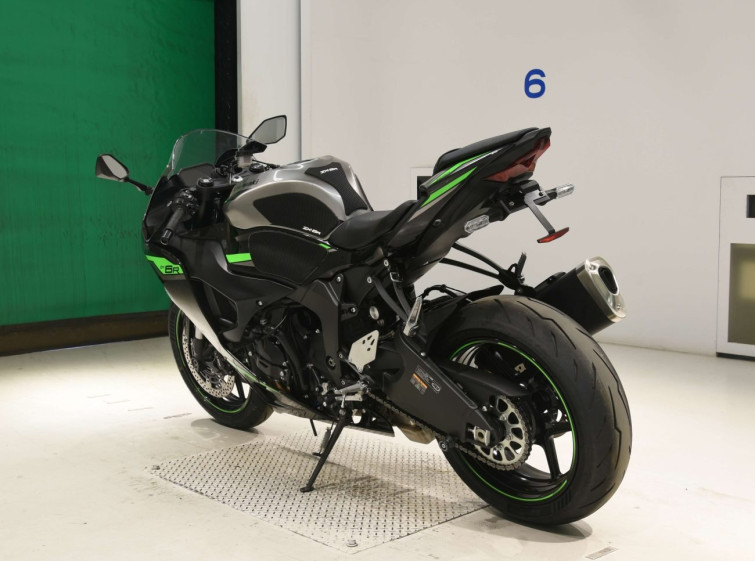 Мотоцикл Kawasaki ZX-6RA з пробігом 2735 km
