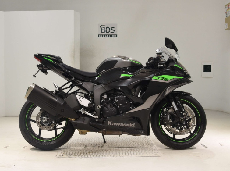 Мотоцикл Kawasaki ZX-6RA з пробігом 2735 km