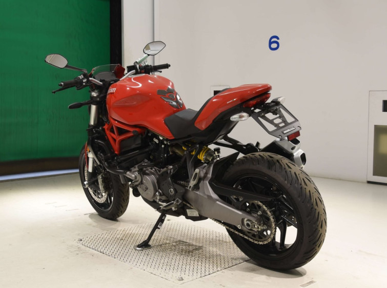 Мотоцикл Ducati MONSTER 821 з пробігом 32047 km