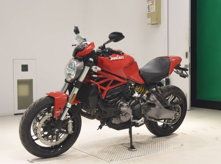Мотоцикл Ducati MONSTER 821 з пробігом 32047 km