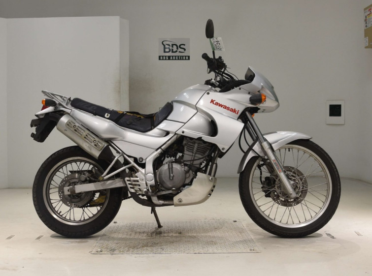 Мотоцикл Kawasaki KLE250 ANHELO з пробігом 16179 km