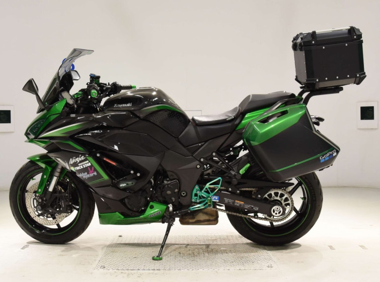 Мотоцикл Kawasaki ninja 1000 sx з пробігом 40814 km