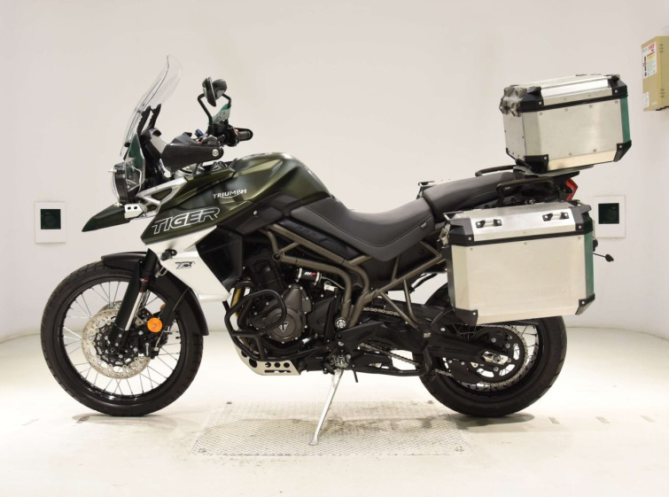 Мотоцикл Triumph TIGER 800 з пробігом 724 km