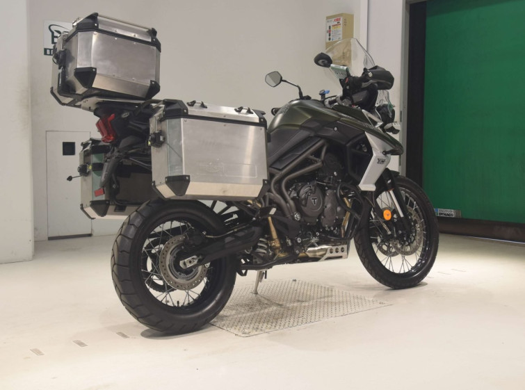 Мотоцикл Triumph TIGER 800 з пробігом 724 km