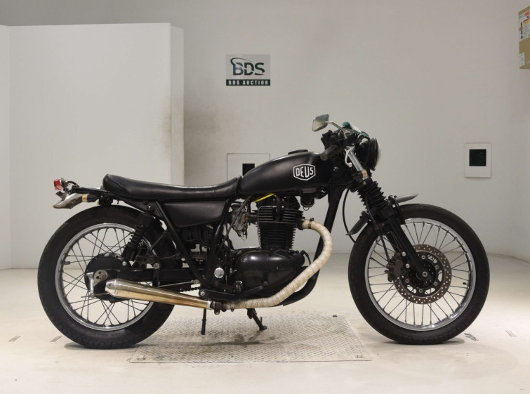 Мотоцикл Kawasaki 250TR з пробігом 4123 km