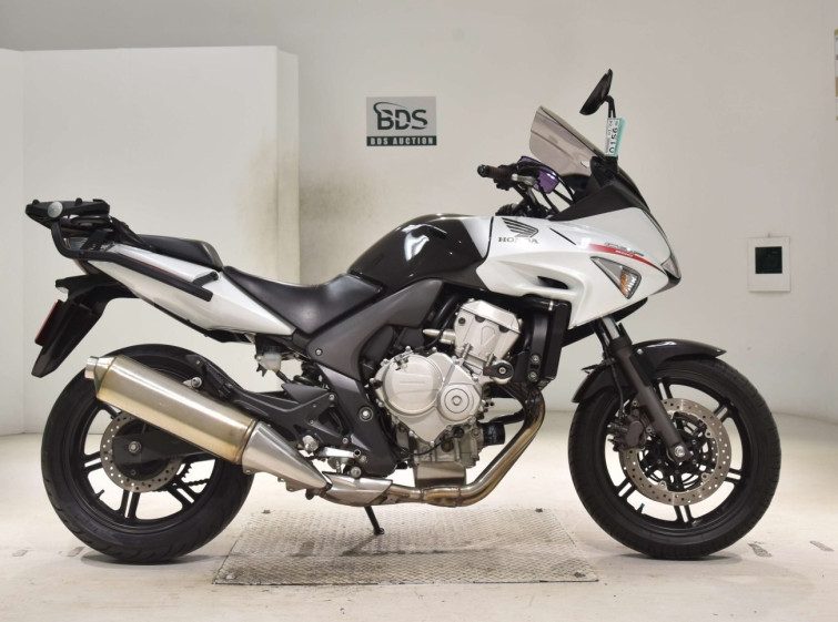 Мотоцикл Honda CBF600SA з пробігом 26240 km