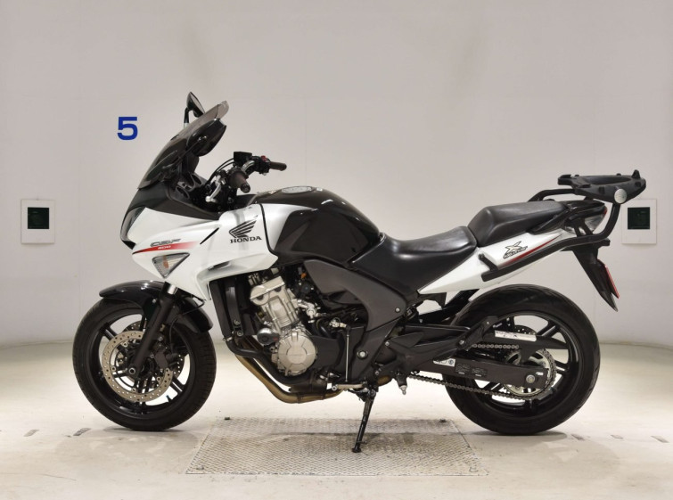 Мотоцикл Honda CBF600SA з пробігом 26240 km