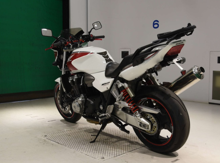 Мотоцикл Honda CB1300SF з пробігом 21857 km