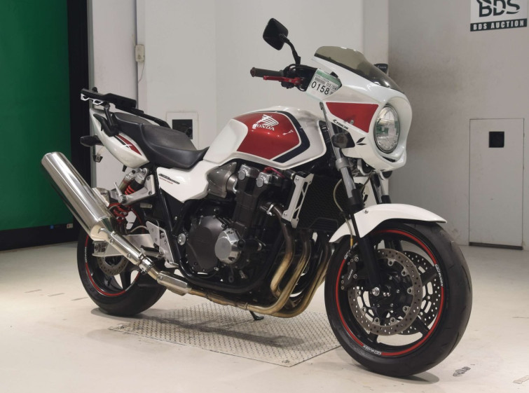 Мотоцикл Honda CB1300SF з пробігом 21857 km