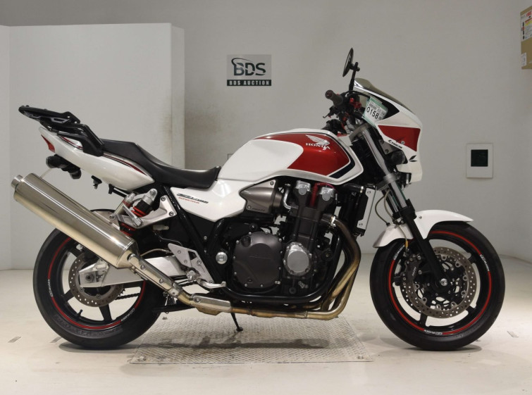 Мотоцикл Honda CB1300SF з пробігом 21857 km