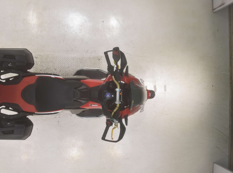 Мотоцикл Honda X-ADV750 з пробігом 35075 km