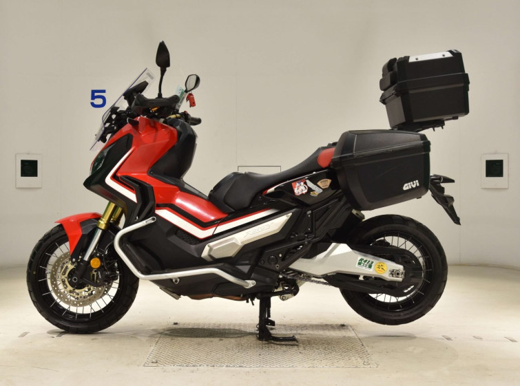 Мотоцикл Honda X-ADV750 з пробігом 35075 km