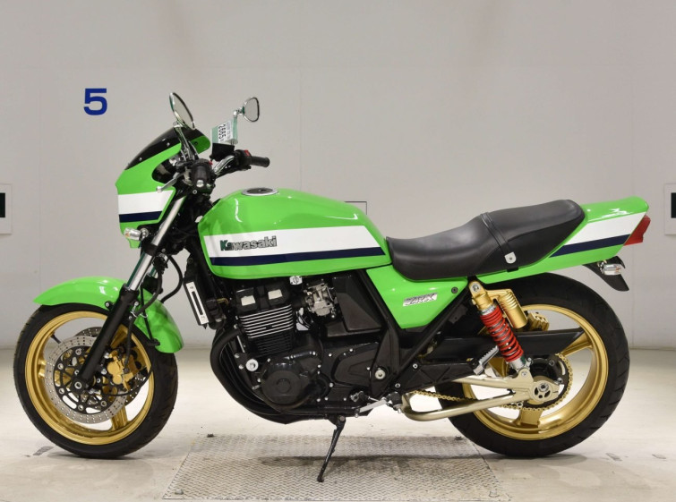 Мотоцикл Kawasaki ZRX400 з пробігом 3215 km