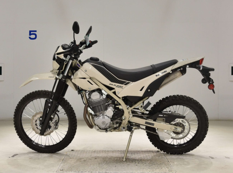 Мотоцикл Kawasaki KLX230 SHERPA с пробегом 102 km