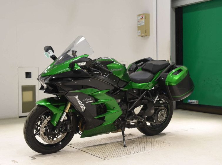 Мотоцикл Kawasaki NINJA H2 SX с пробегом 18626 km