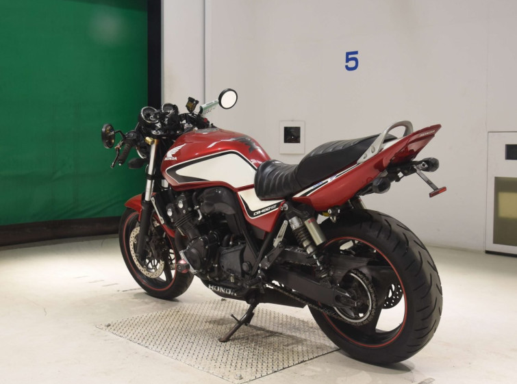 Мотоцикл Honda CB400SFV с пробегом 28195 km