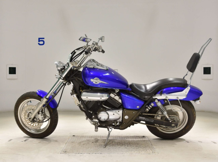 Мотоцикл Honda MAGNA250 з пробігом 6552 km