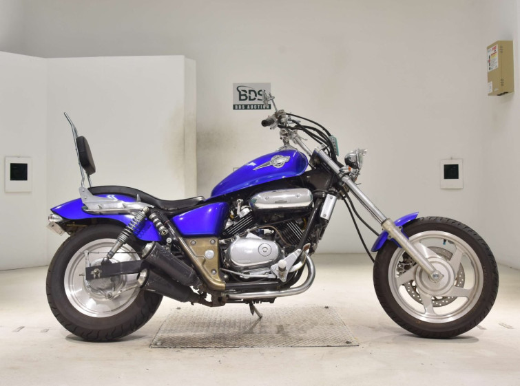 Мотоцикл Honda MAGNA250 з пробігом 6552 km