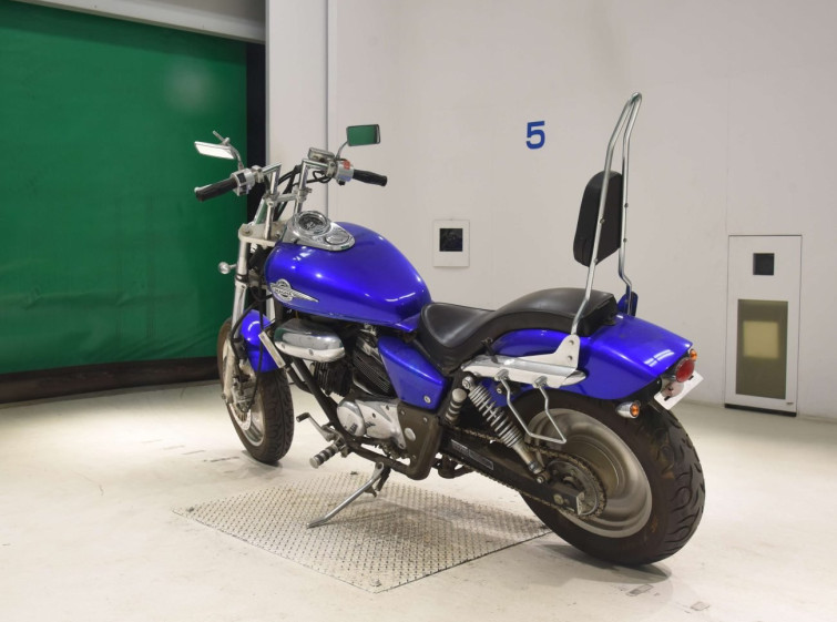 Мотоцикл Honda MAGNA250 з пробігом 6552 km