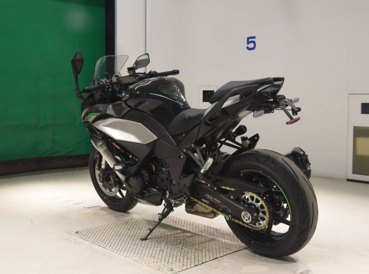 Мотоцикл Kawasaki ninja 1000 sx з пробігом 3226 km