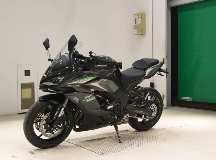 Мотоцикл Kawasaki ninja 1000 sx з пробігом 3226 km