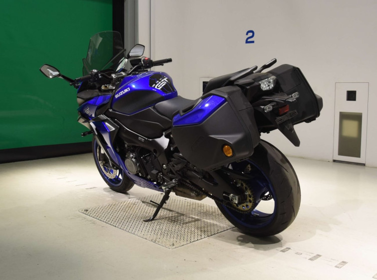 Мотоцикл Suzuki gsx-s1000 gt з пробігом 6937 km