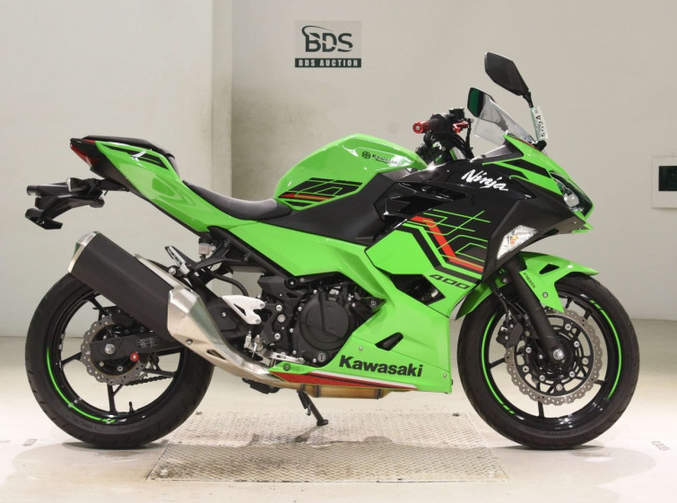 Мотоцикл Kawasaki NINJA400 з пробігом 3091 km