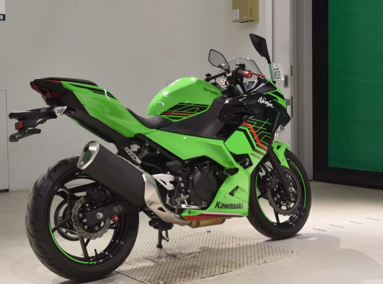 Мотоцикл Kawasaki NINJA400 з пробігом 3091 km