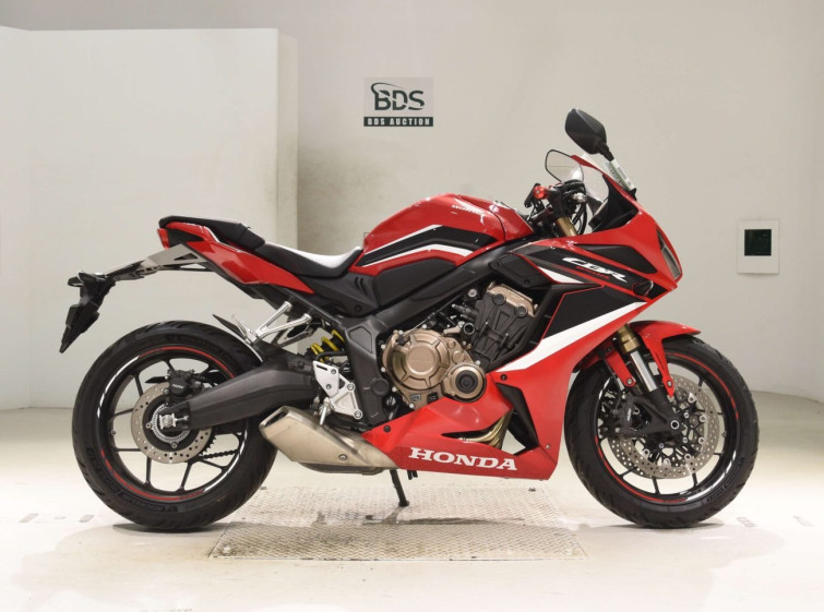 Мотоцикл Honda CB650R з пробігом 20412 km