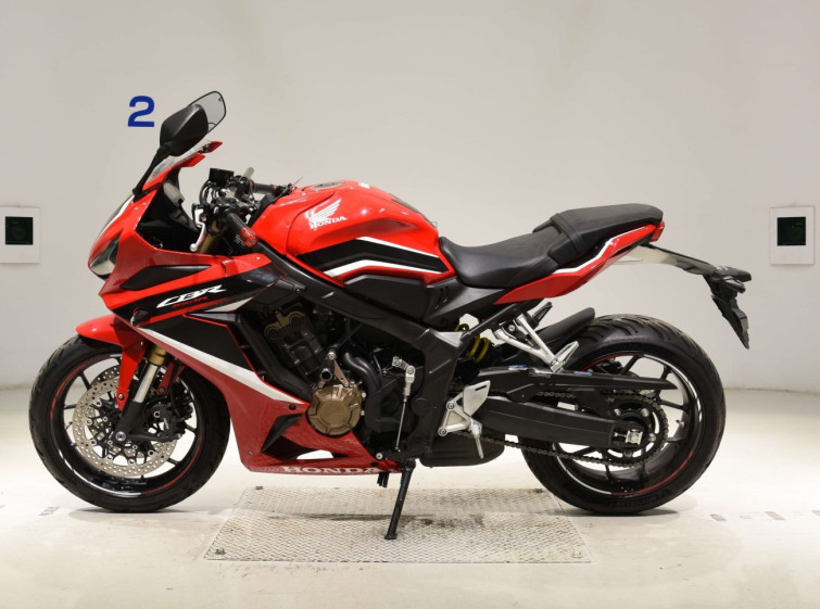Мотоцикл Honda CB650R з пробігом 20412 km