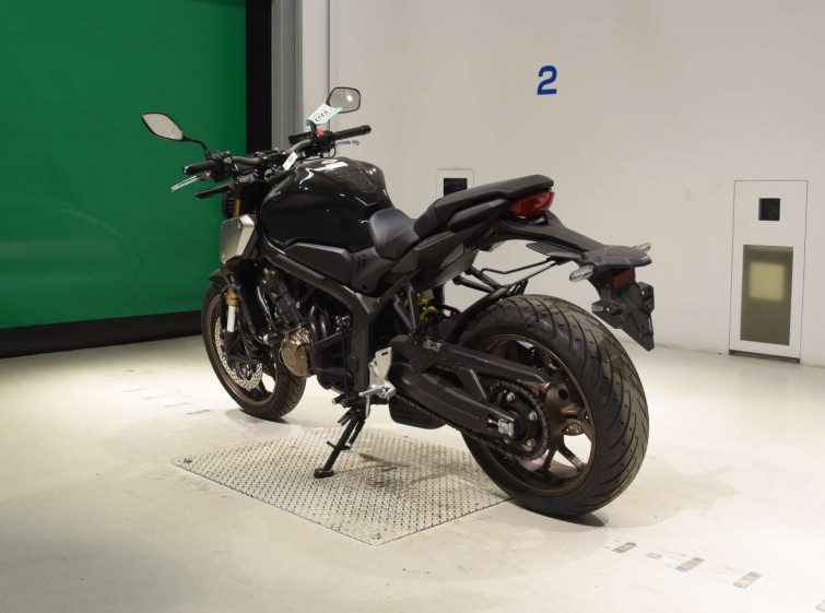 Мотоцикл Honda CB650R з пробігом 9887 km