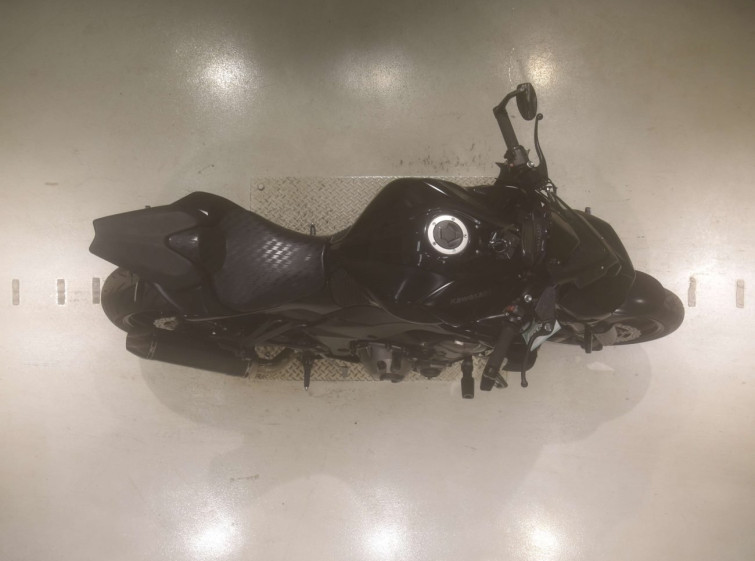 Мотоцикл Kawasaki Z1000 з пробігом 27518 km