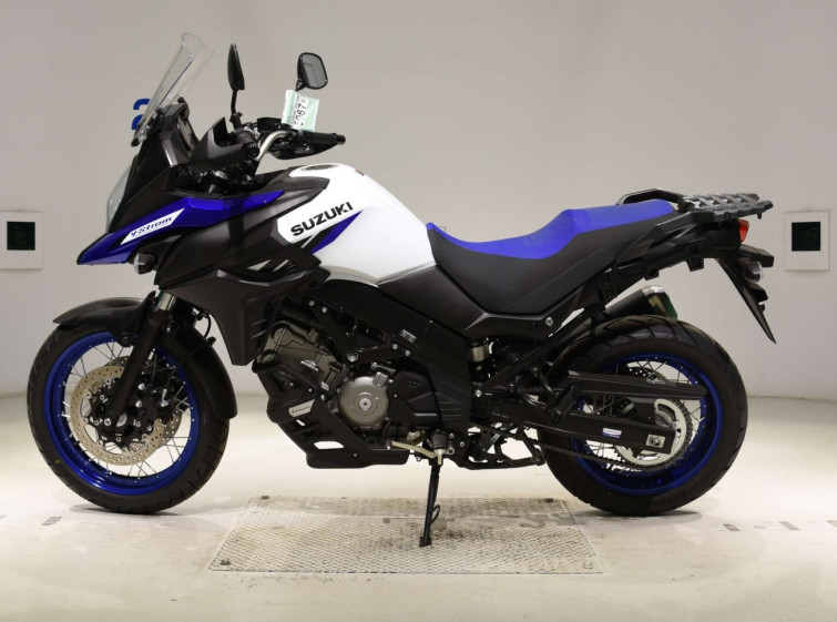 Мотоцикл Suzuki V-STROM DL650XT з пробігом 2006 km