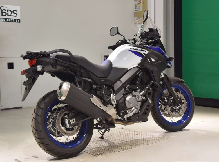 Мотоцикл Suzuki V-STROM DL650XT з пробігом 2006 km