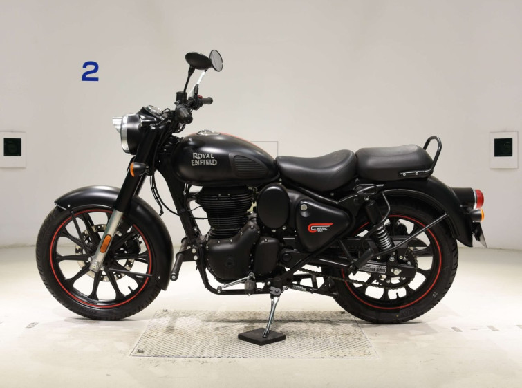 Мотоцикл Royal Enfield CLASSIC350 с пробегом 387 km