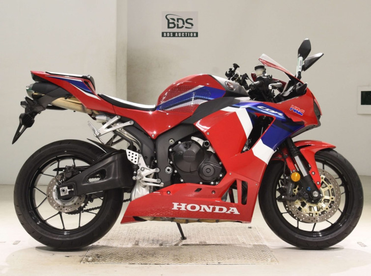 Мотоцикл Honda CBR600RR с пробегом 8552 km