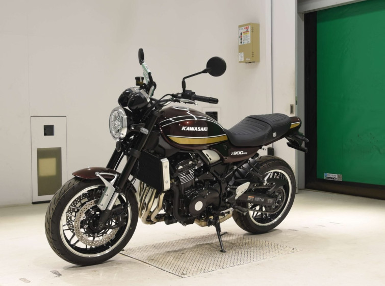 Мотоцикл Kawasaki Z900RS з пробігом 120 km